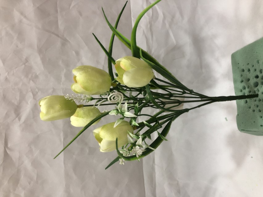 Flor mini tulipan Color Beige