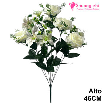 Ramo Santos de Rosas y Lirios Blanco - Alto 46 cm